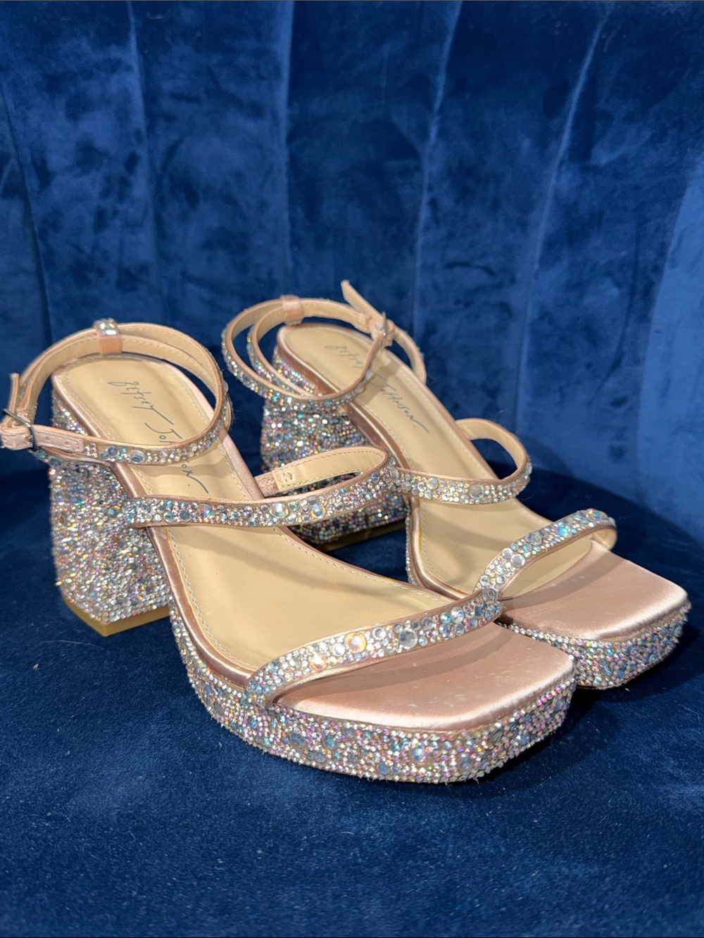 Betsy Johnson Denni Women's Rose Gold Rhinestone Block Heel Sandals Size 7
